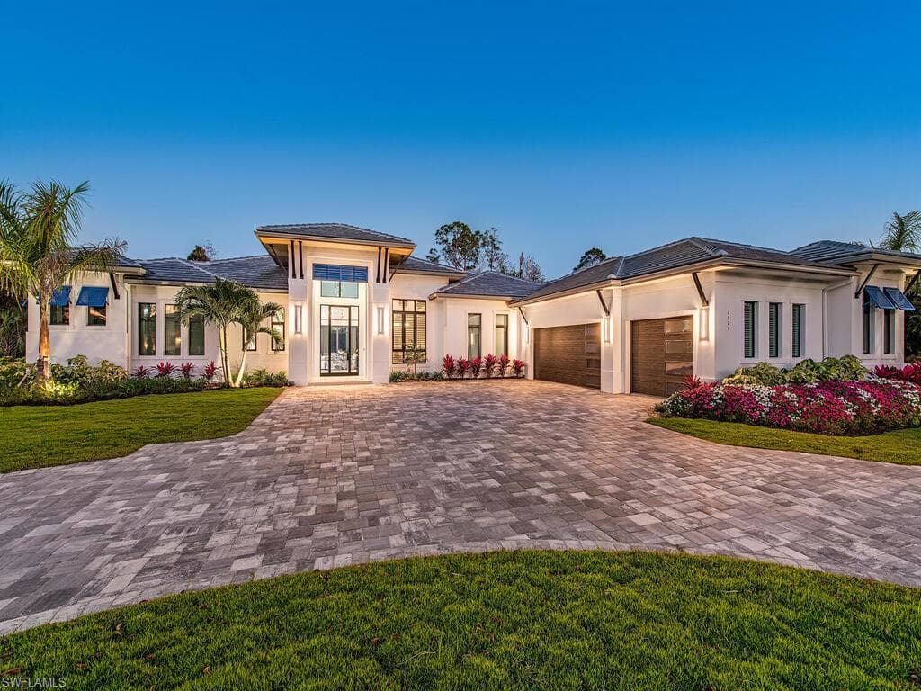 4650 Idylwood LN NAPLES, FL 34119