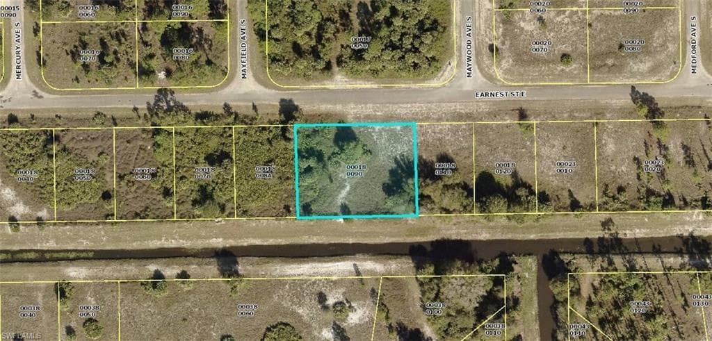 1226 Earnest ST E LEHIGH ACRES, FL 33974