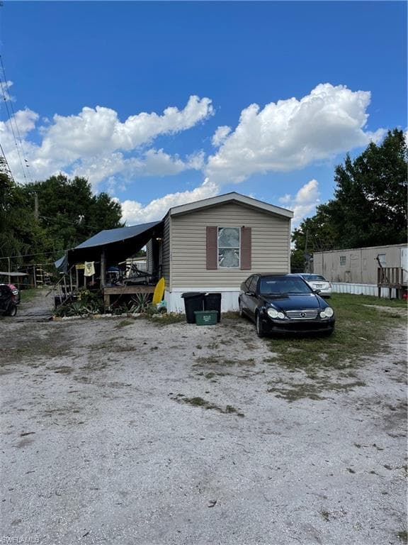 1088 Chickasaw AVE LABELLE, FL 33935