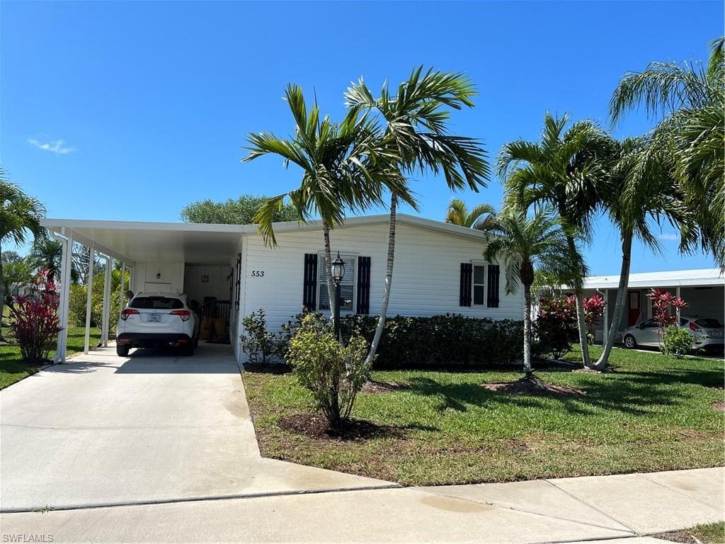 553 Charlemagne BLVD NAPLES, FL 34112