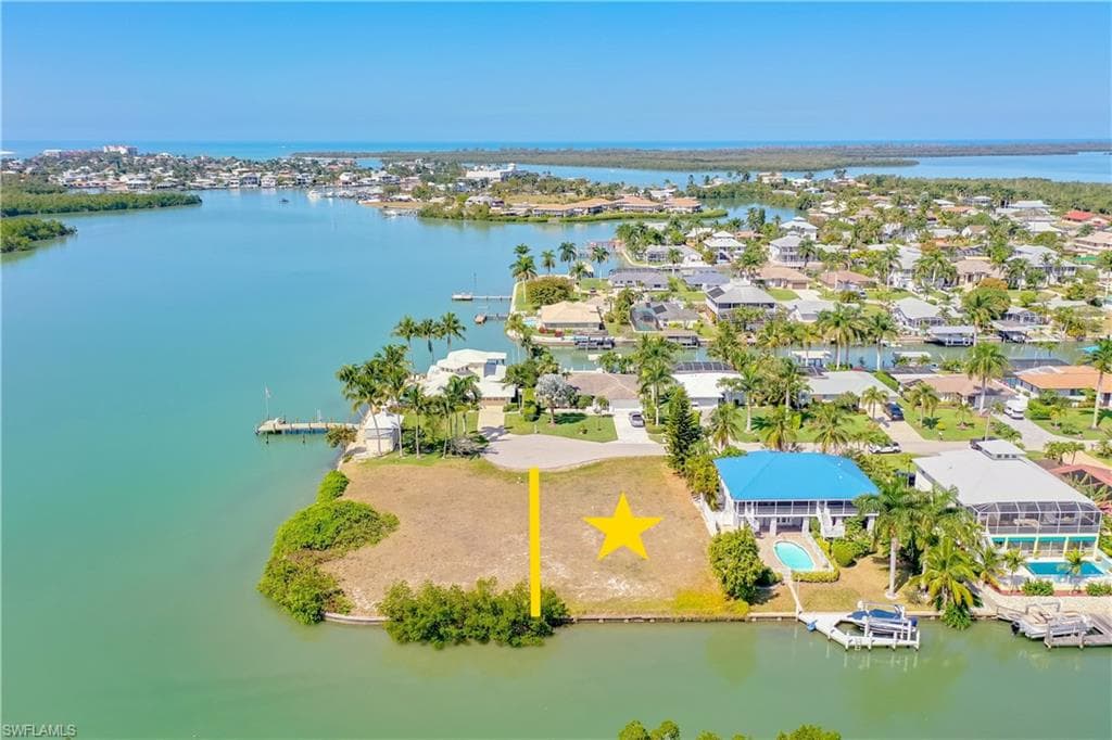 427 San Juan AVE NAPLES, FL 34113