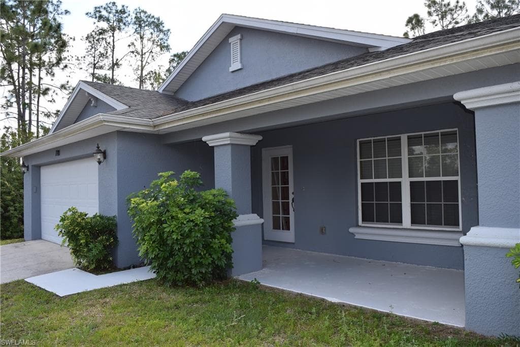 720 Chattman ST E LEHIGH ACRES, FL 33974