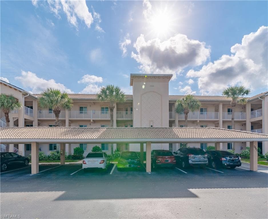 7842 Regal Heron CIR 202 NAPLES, FL 34104