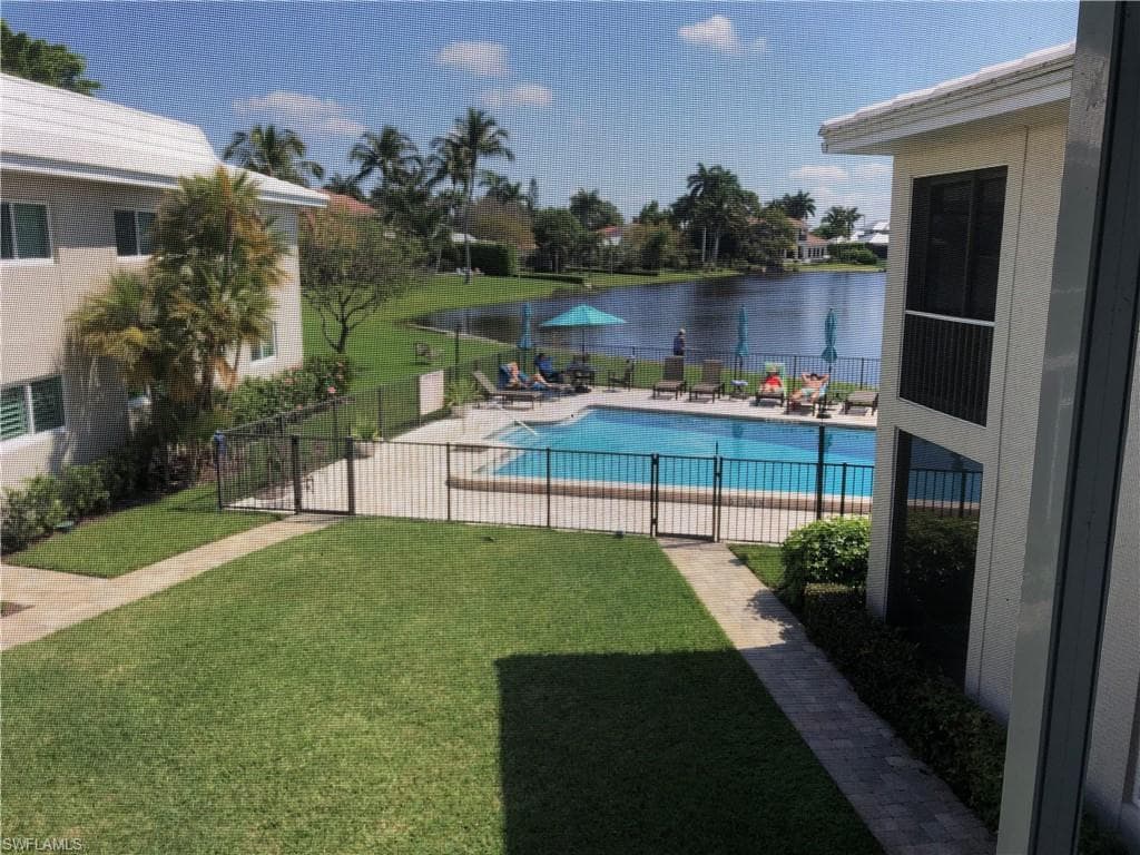 4150 Crayton RD B8 NAPLES, FL 34103