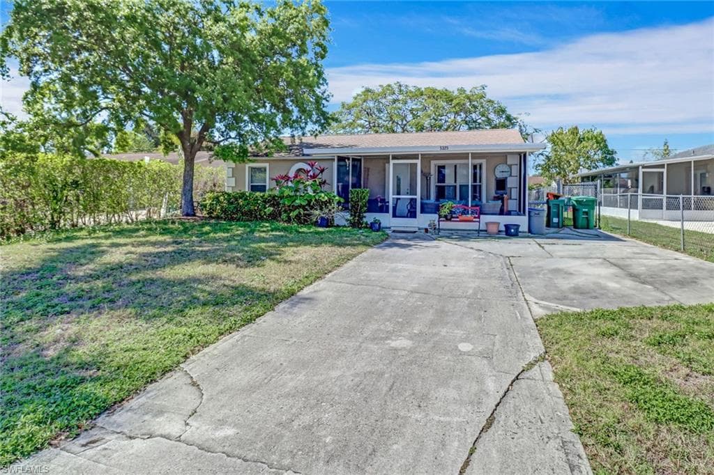 5325 Catts ST NAPLES, FL 34113