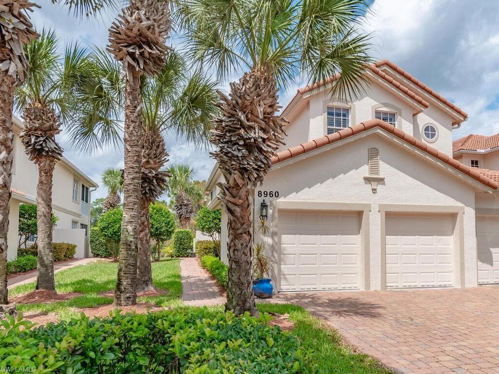 8960 Greenwich Hills WAY 101 FORT MYERS, FL 33908