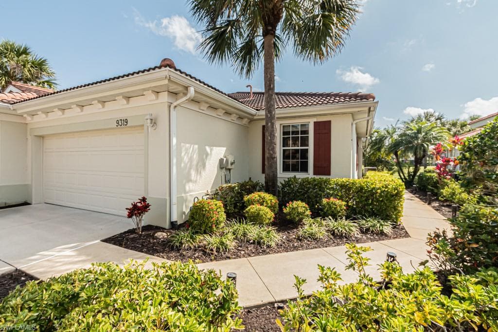 9319 Aviano DR FORT MYERS, FL 33913