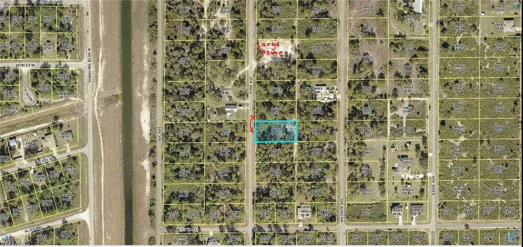 1308 Pine AVE LEHIGH ACRES, FL 33972