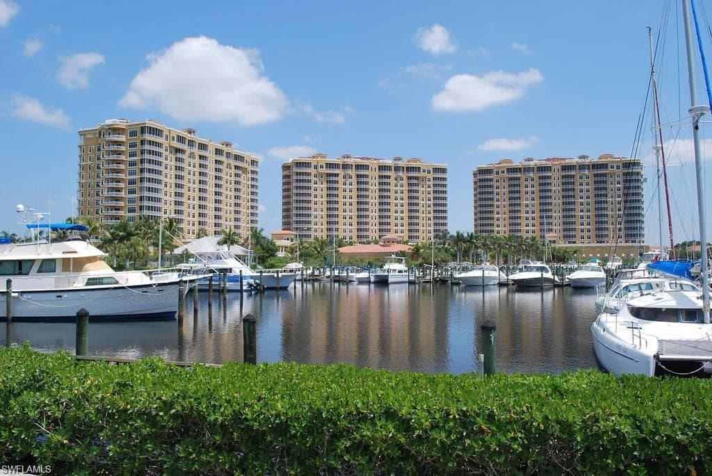 6061 SILVER KING BLVD 605 CAPE CORAL, FL 33914