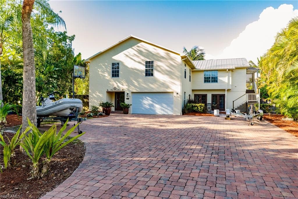 12301 Davis BLVD FORT MYERS, FL 33905