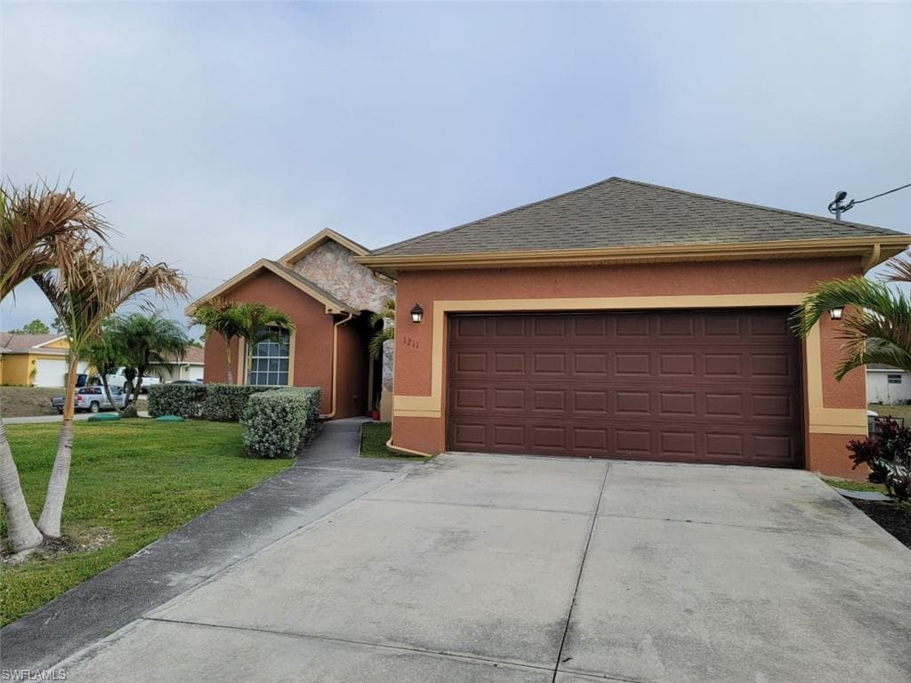 1211 Dodwin ST E LEHIGH ACRES, FL 33974