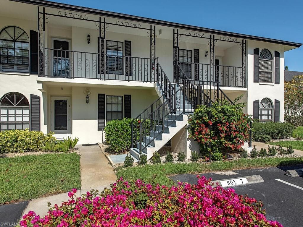 801 Augusta BLVD 801-8 NAPLES, FL 34113