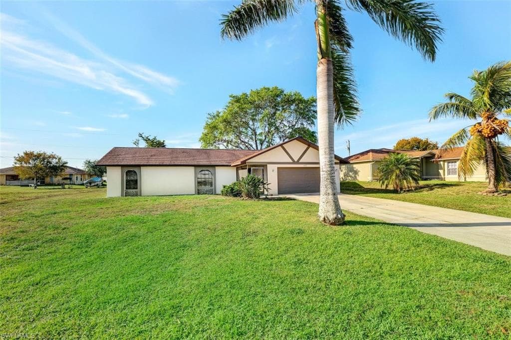 2222 NW 2nd ST CAPE CORAL, FL 33993