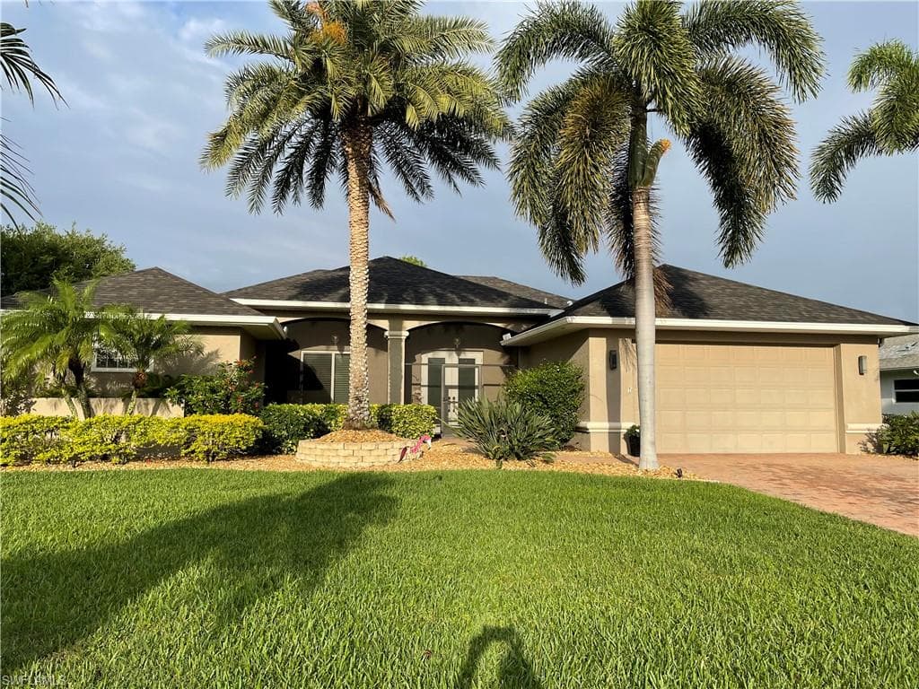 11879 King James CT CAPE CORAL, FL 33991