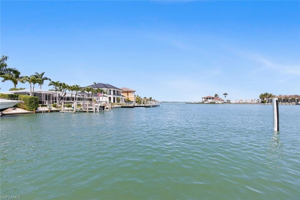 701 Fairlawn CT MARCO ISLAND, FL 34145