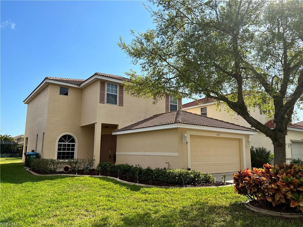 2733 Blue Cypress Lake CT CAPE CORAL, FL 33909