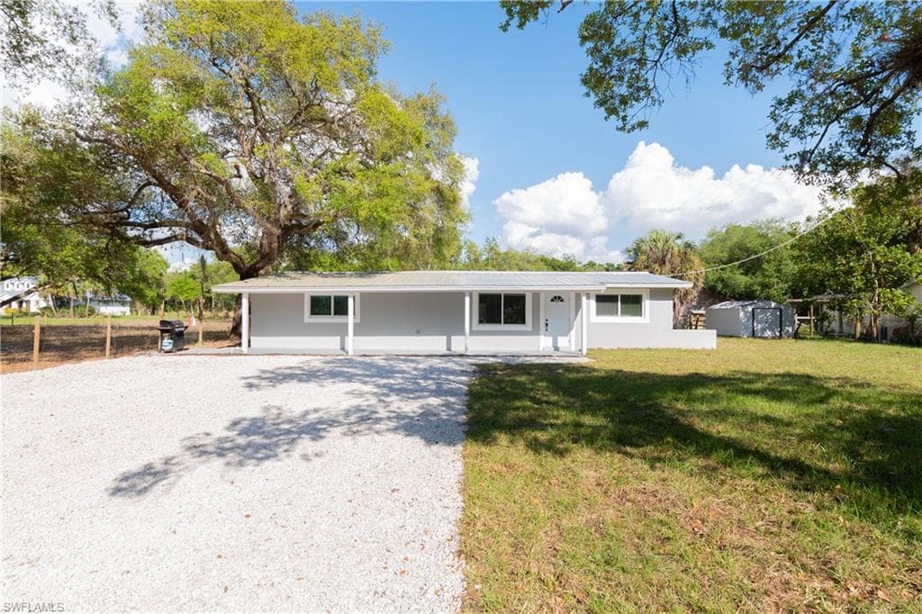 4030 Orange River Loop RD FORT MYERS, FL 33905