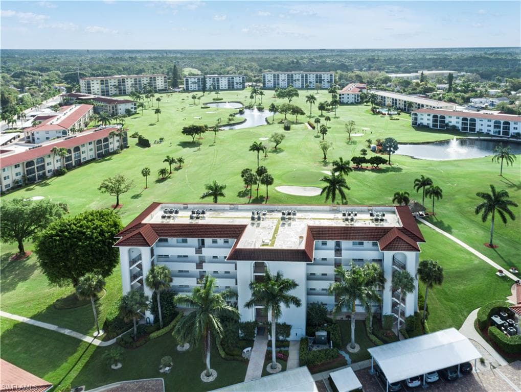 1 High Point CIR W 304 NAPLES, FL 34103
