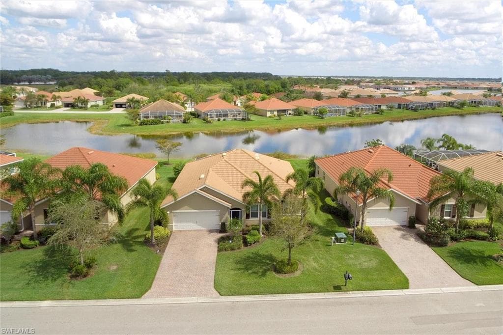 3098 Apple Blossom DR ALVA, FL 33920
