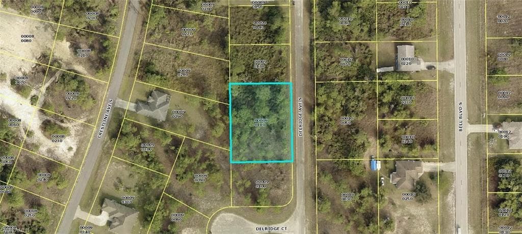 724 Delridge AVE S LEHIGH ACRES, FL 33974