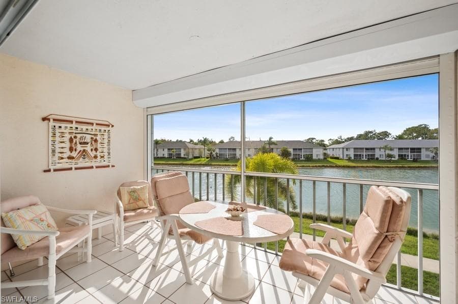 515 Gabriel CIR 1910 NAPLES, FL 34104