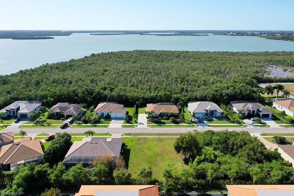 1874 Dogwood DR MARCO ISLAND, FL 34145