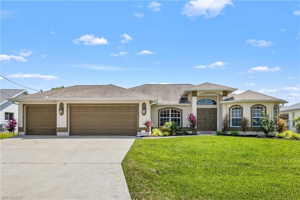 1628 SW 44th TER CAPE CORAL, FL 33914