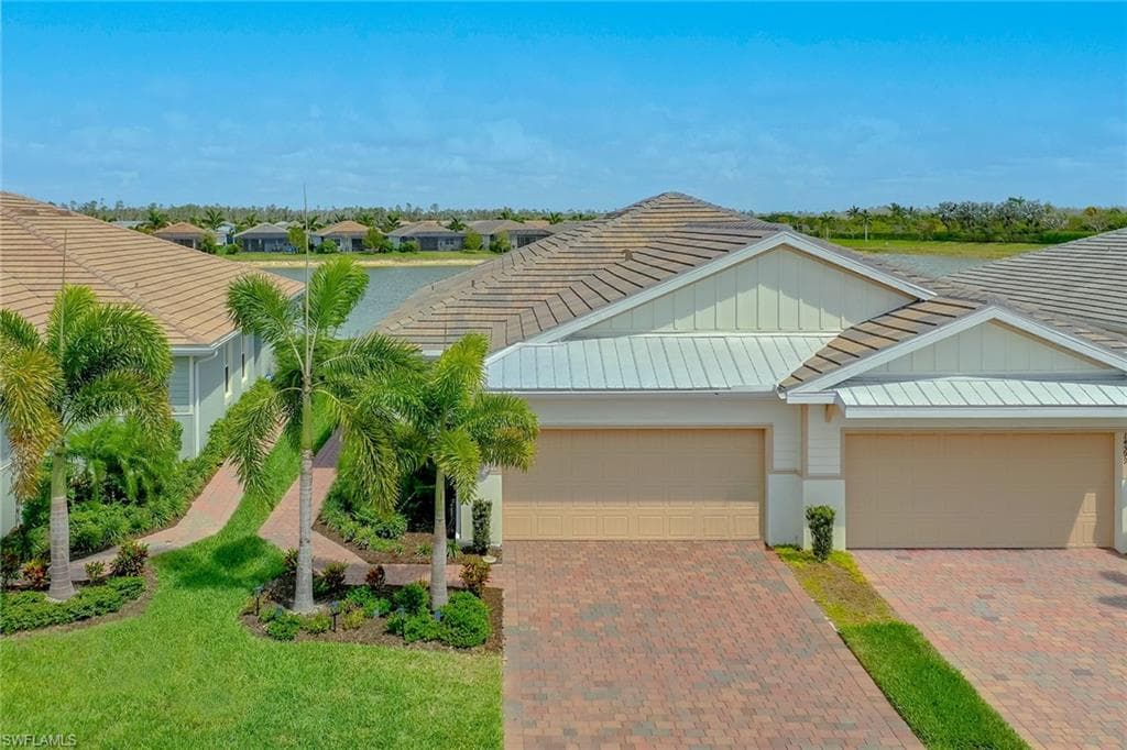 14595 Edgewater CIR NAPLES, FL 34114
