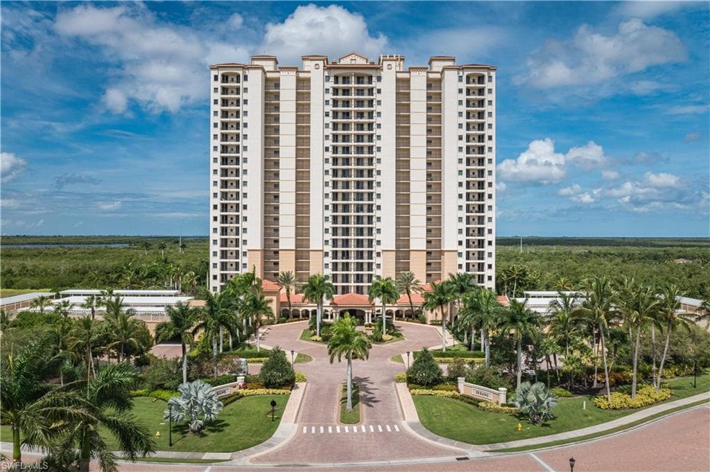 1065 Borghese LN 1902 NAPLES, FL 34114