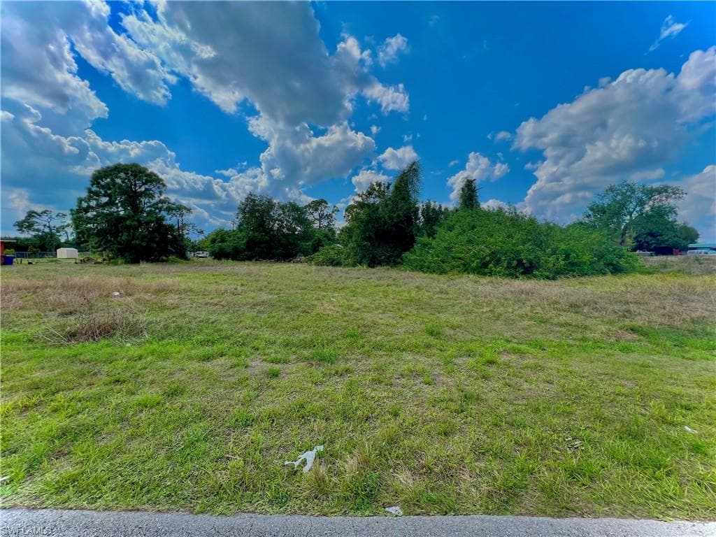 27 Clayton AVE LEHIGH ACRES, FL 33936
