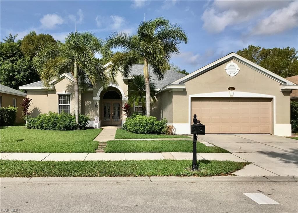 207 Burnt Pine DR NAPLES, FL 34119