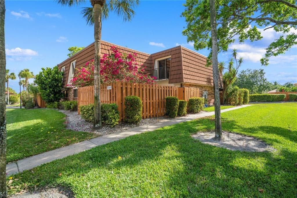 1436 Park Shore CIR 4 FORT MYERS, FL 33901
