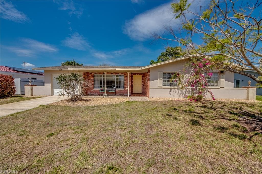 1609 NE 6th TER CAPE CORAL, FL 33909