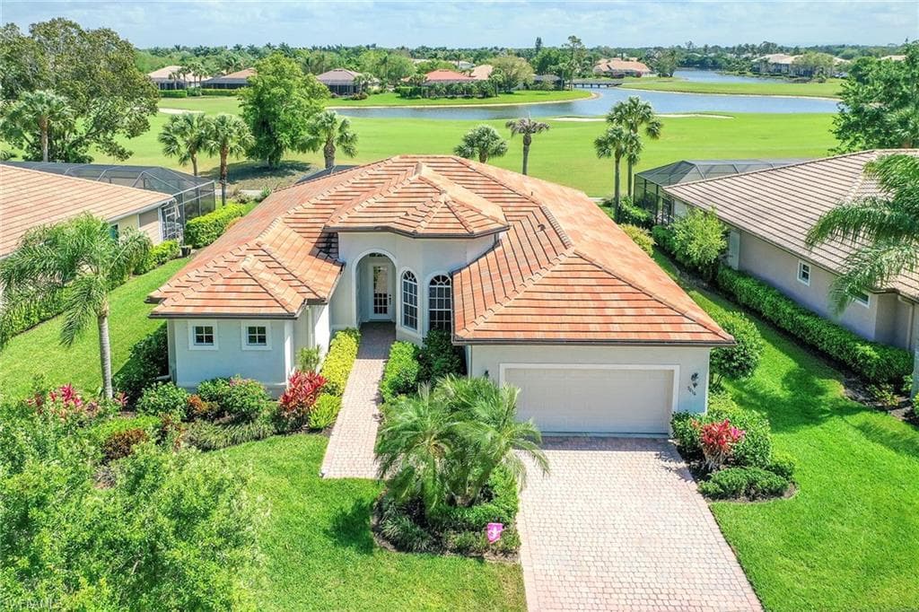 9016 Maverick CT NAPLES, FL 34113