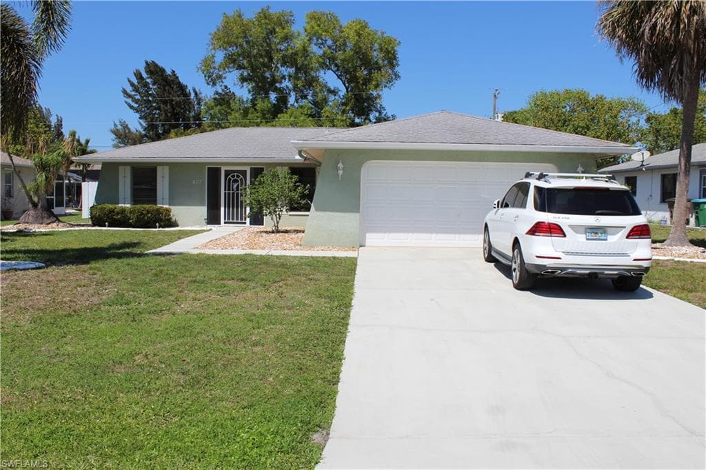 407 SE 22nd ST CAPE CORAL, FL 33990
