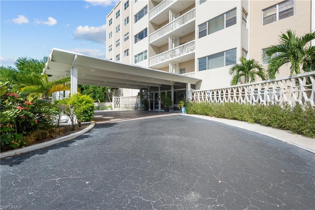 1900 Clifford ST 407 FORT MYERS, FL 33901