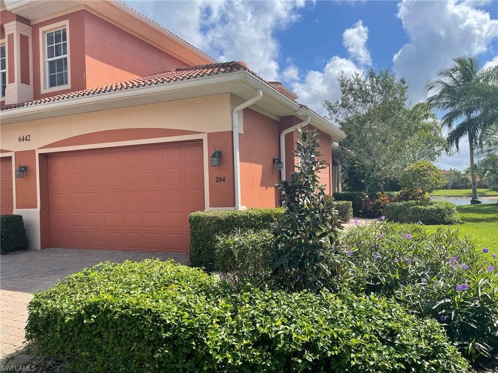 6442 Legacy CIR 204 NAPLES, FL 34113