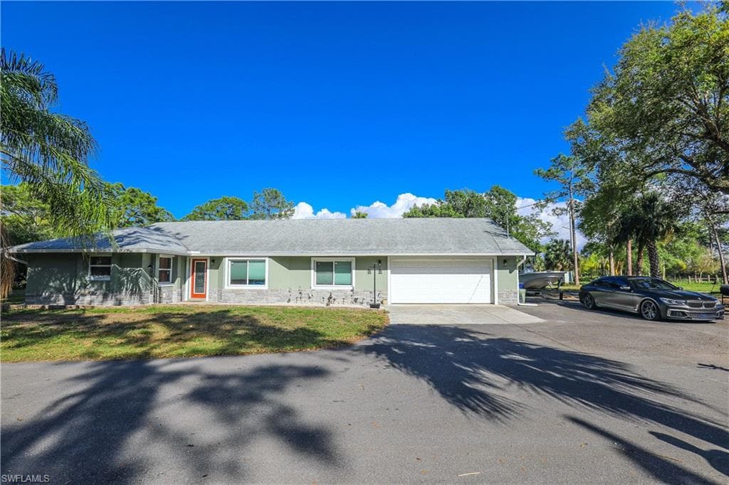7041 Slater Pines DR NORTH FORT MYERS, FL 33917