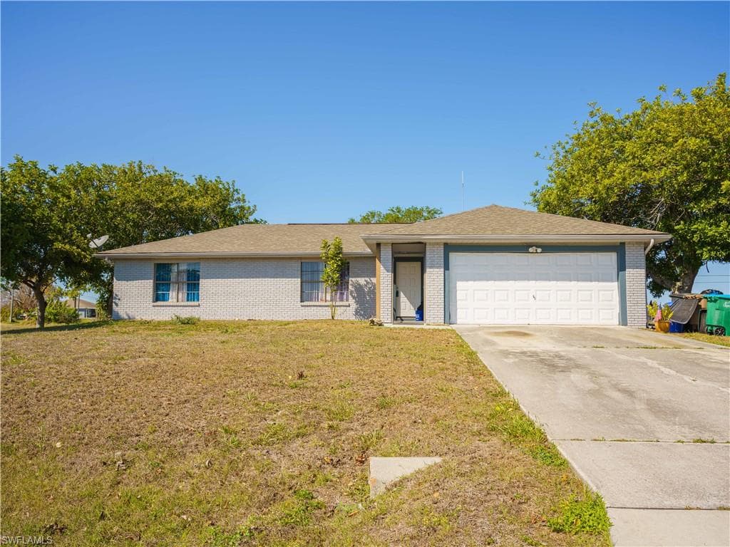 625 NE 8th ST CAPE CORAL, FL 33909