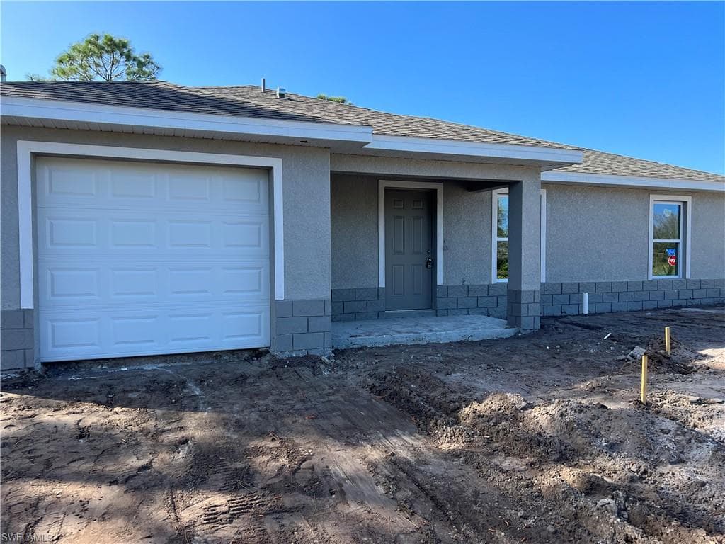 2619 41st ST W LEHIGH ACRES, FL 33971