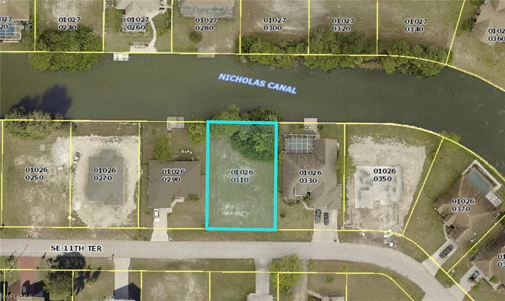 203 11th TER CAPE CORAL, FL 33990