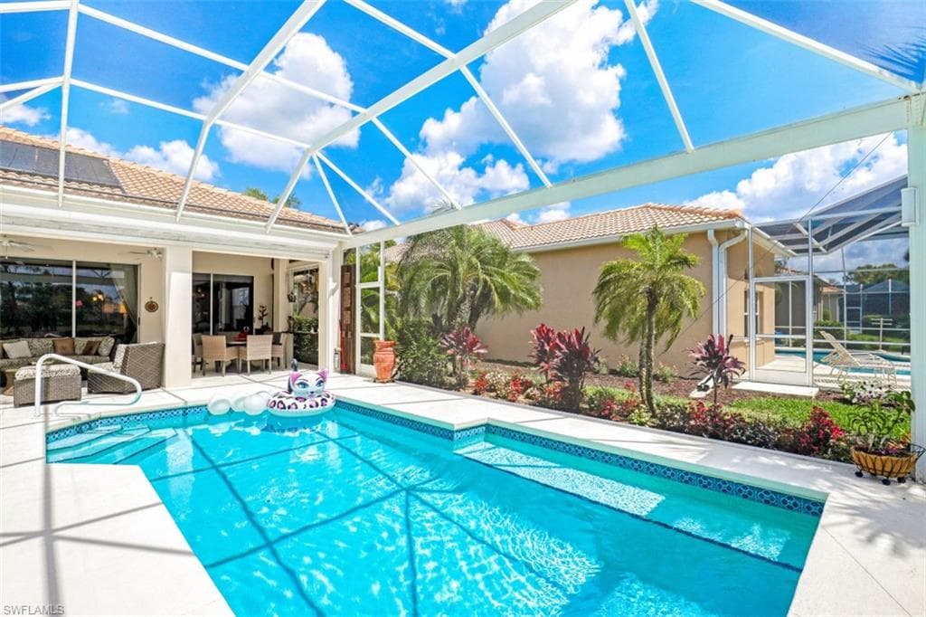 8586 Gleneagle WAY NAPLES, FL 34120