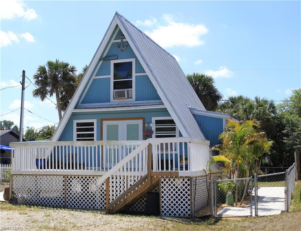 11682 Saunders AVE BONITA SPRINGS, FL 34135