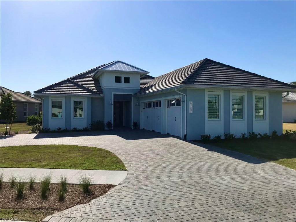 6167 Rodney Bay LN NAPLES, FL 34113