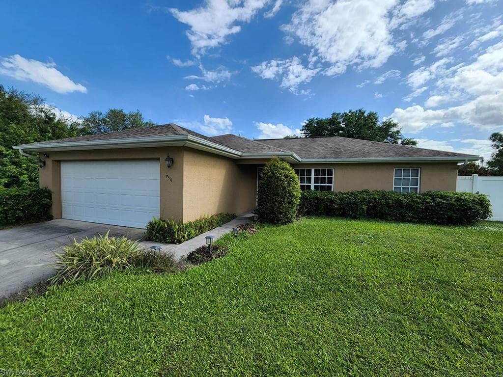 2511 56th ST SW LEHIGH ACRES, FL 33976