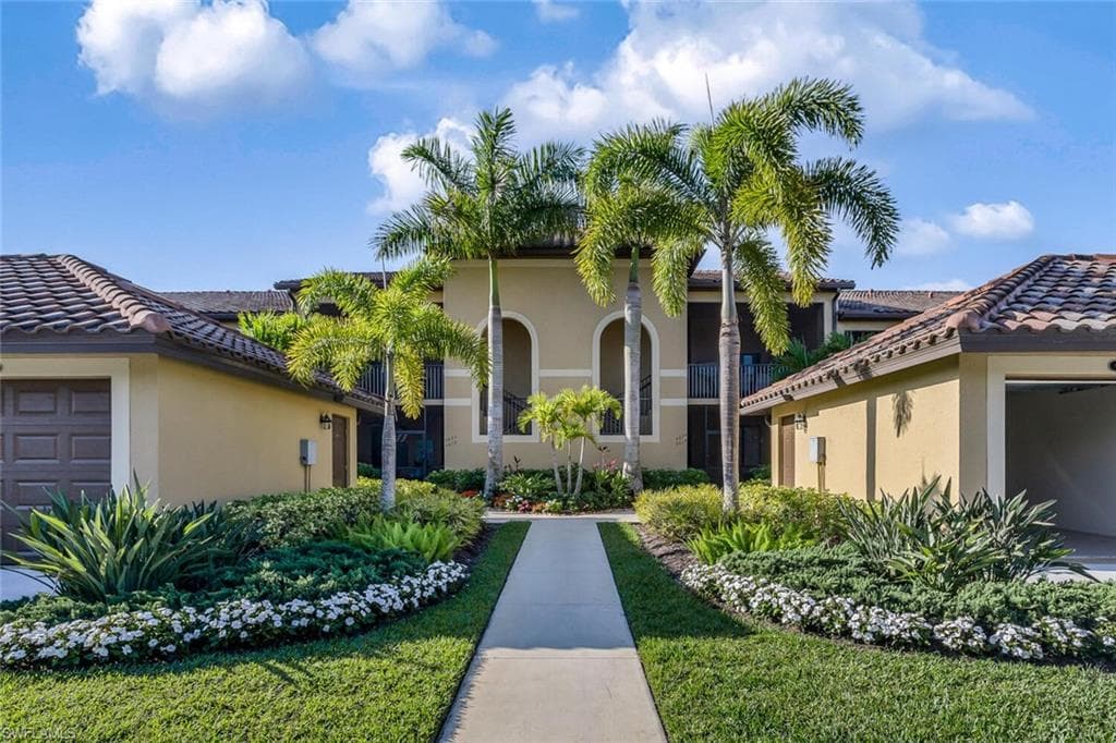 10062 Siesta Bay DR 9616 NAPLES, FL 34120