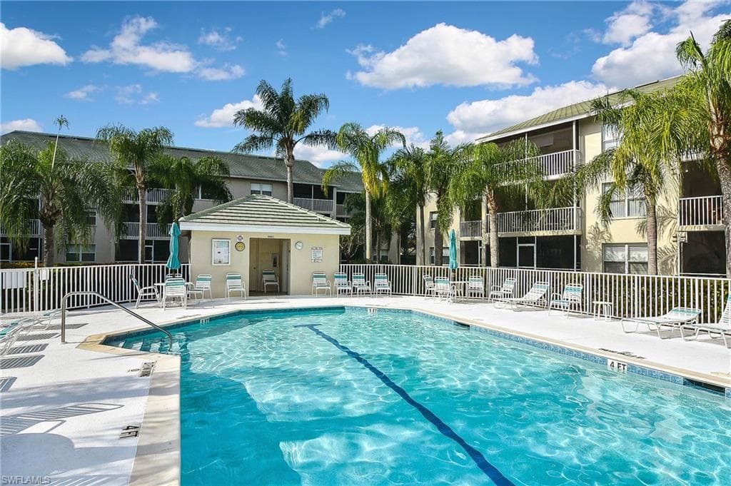 28881 Bermuda Lago CT 303 BONITA SPRINGS, FL 34134