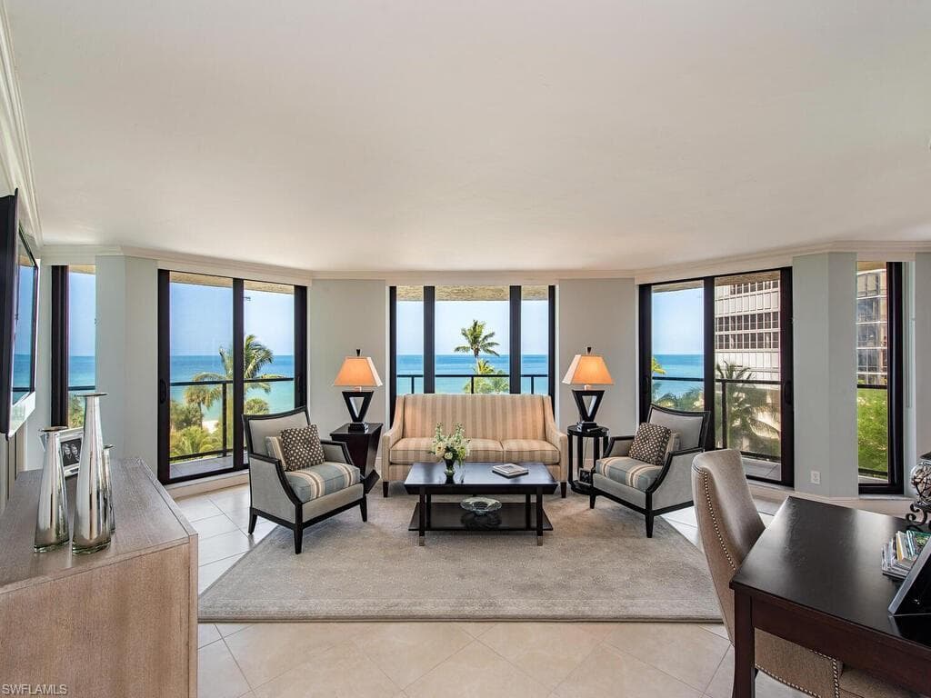 4901 Gulf Shore BLVD N 501 NAPLES, FL 34103