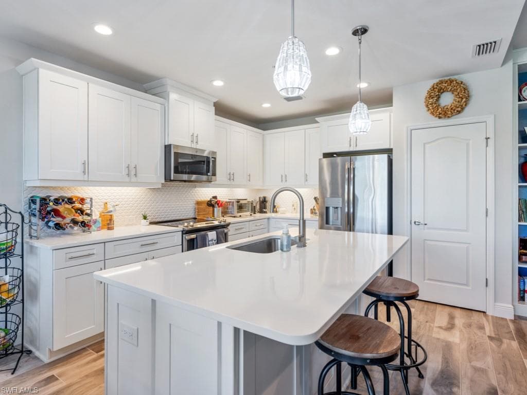 2335 Sawyers Hill RD 503 NAPLES, FL 34120