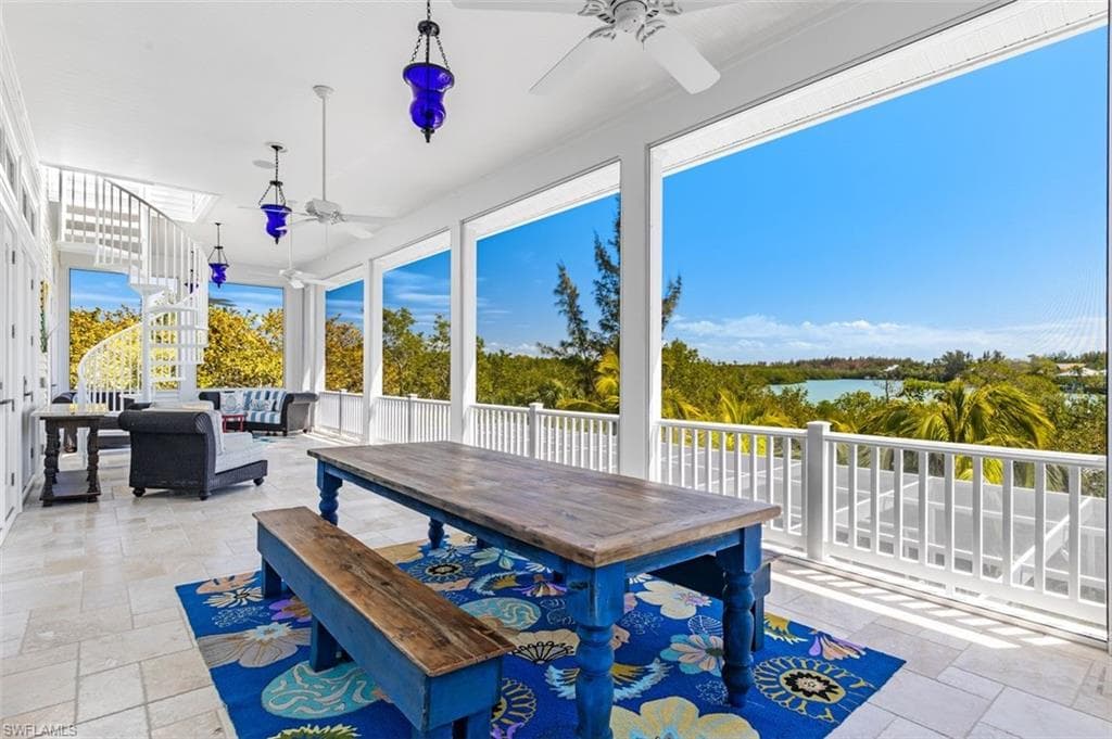 2405 Blue Crab CT SANIBEL, FL 33957